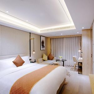 Senior King Room